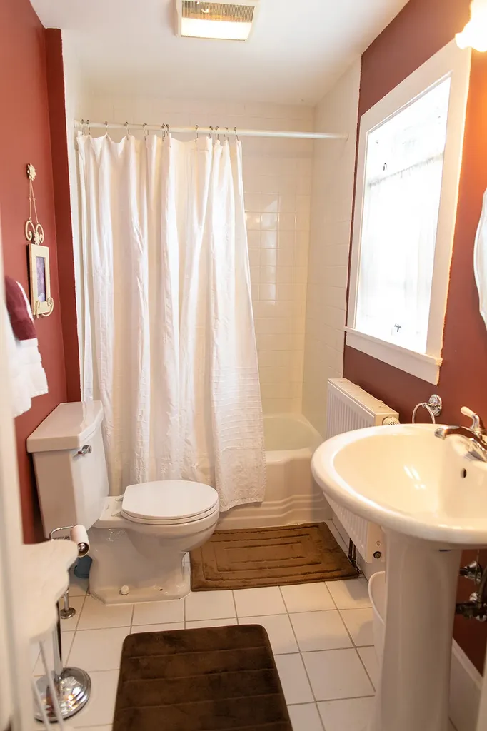 16 Pleasant Street Rockland ME 04841