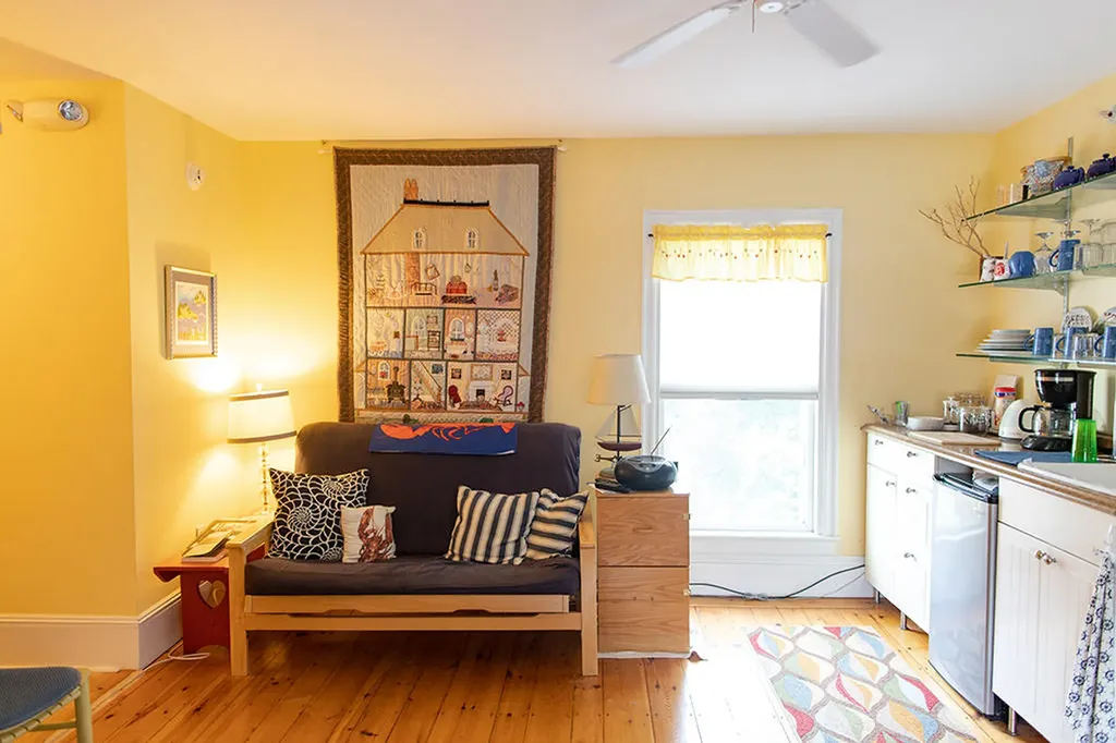 16 Pleasant Street Rockland ME 04841