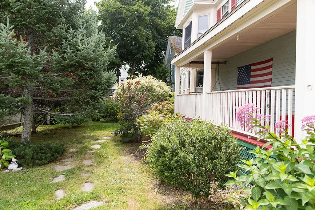16 Pleasant Street Rockland ME 04841