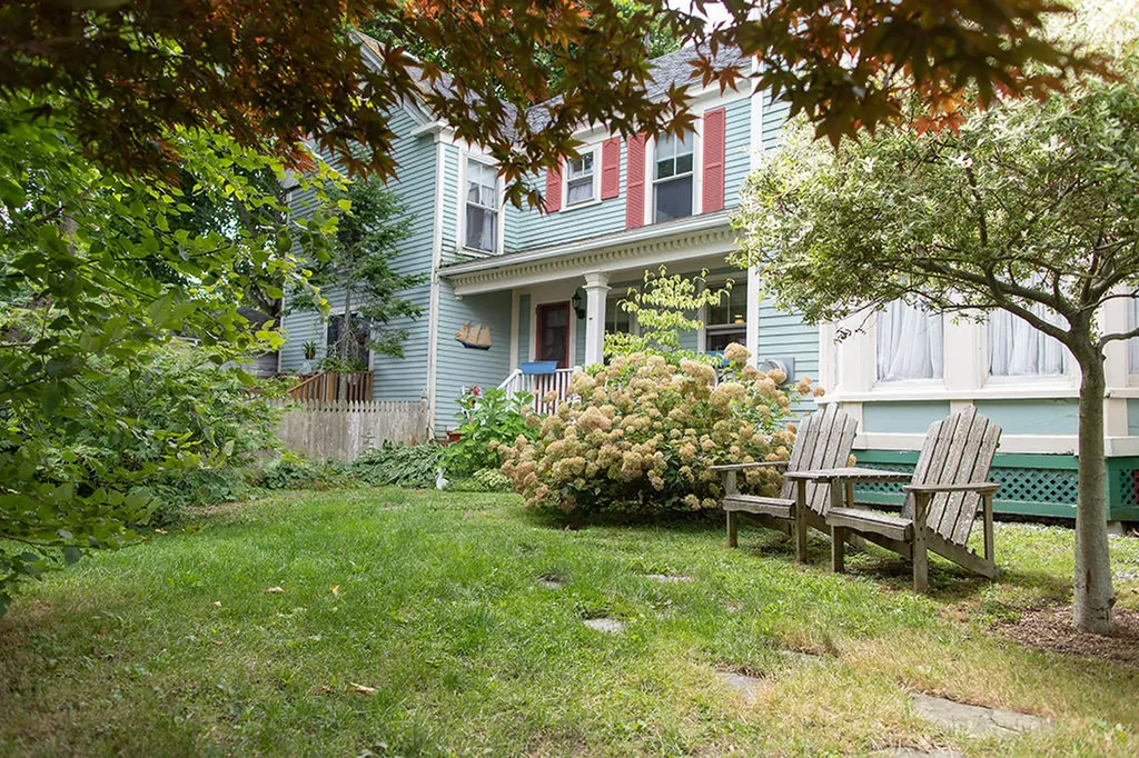 16 Pleasant Street Rockland ME 04841