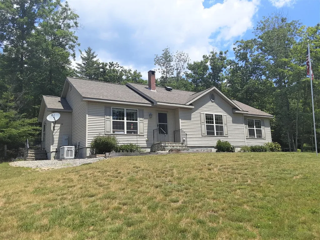 1121 Ossipee Trail Porter ME 04068