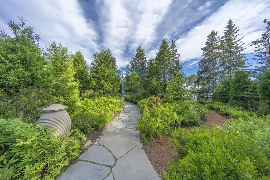 125 Peabody Drive Mount Desert ME 04662