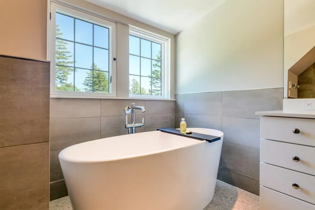 125 Peabody Drive Mount Desert ME 04662