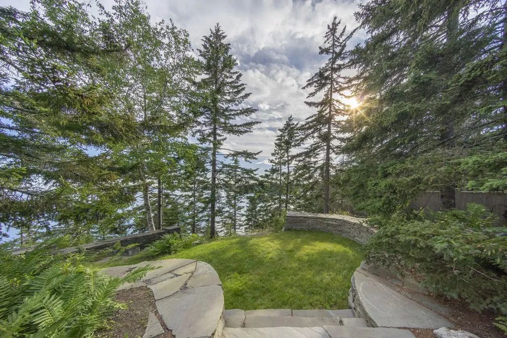 125 Peabody Drive Mount Desert ME 04662