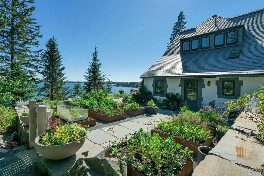 125 Peabody Drive Mount Desert ME 04662