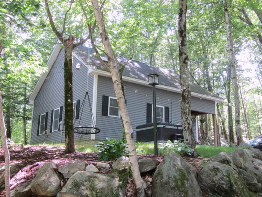 52 Andrews Road Sumner ME 04292