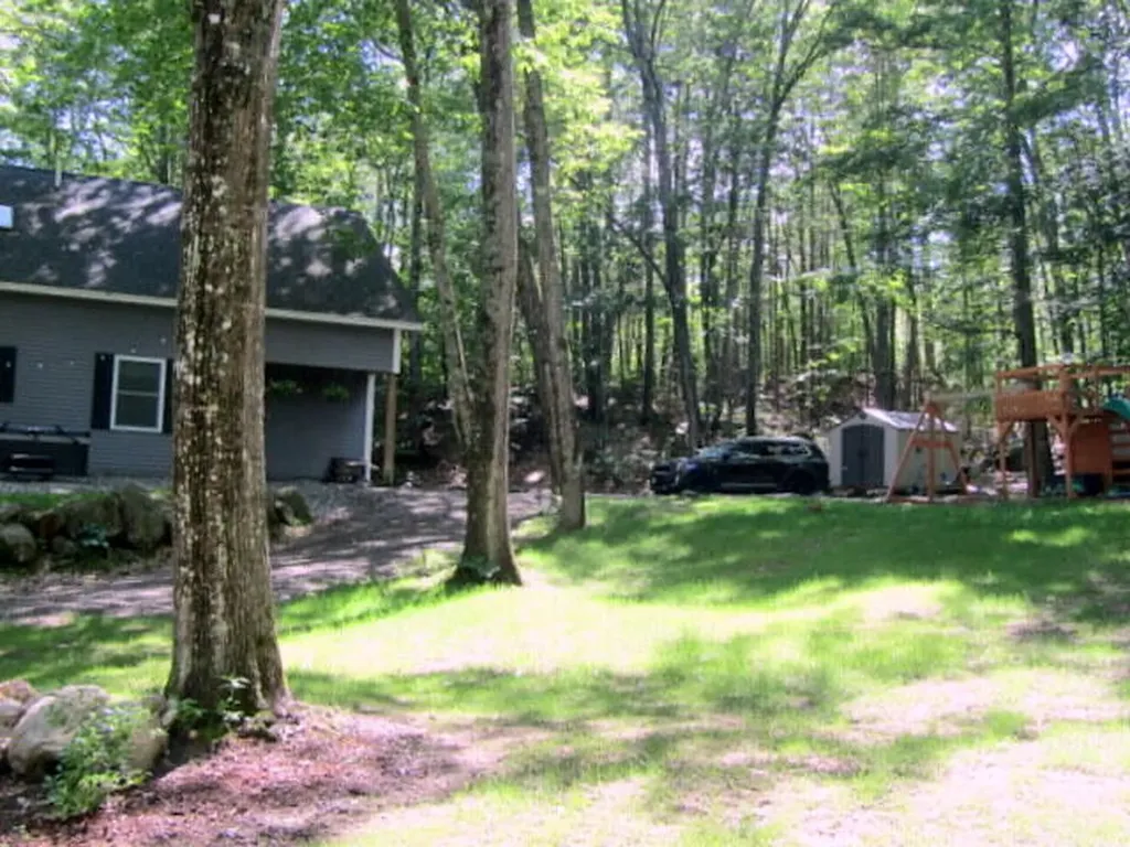 52 Andrews Road Sumner ME 04292