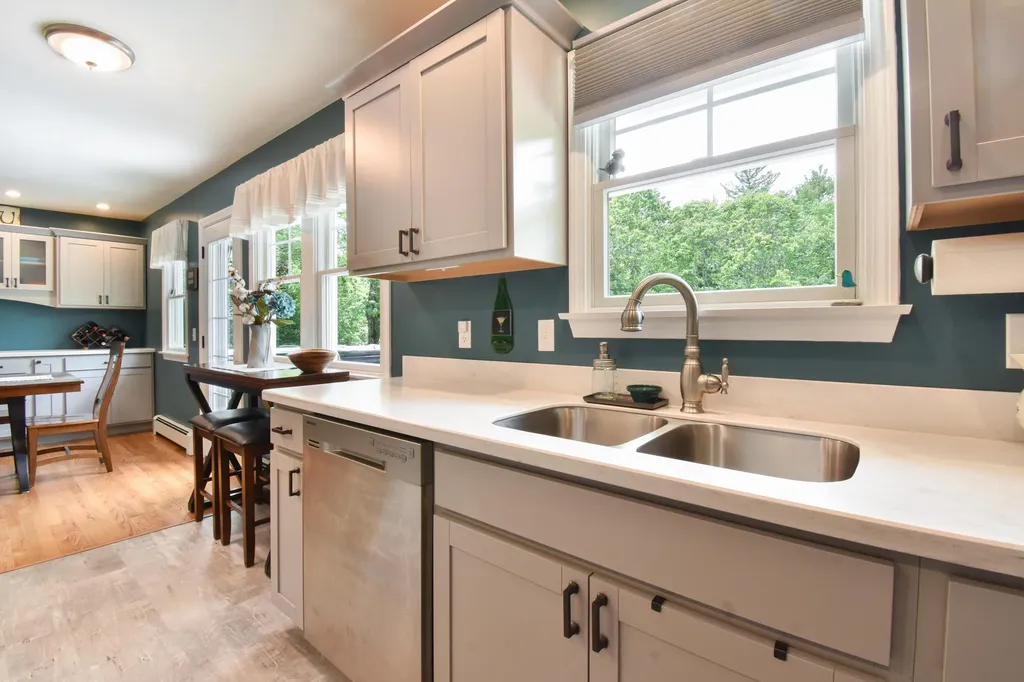 332 Lewiston Road Topsham ME 04086