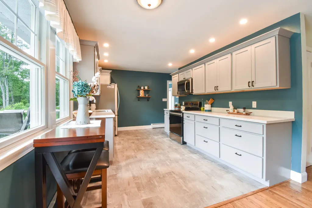332 Lewiston Road Topsham ME 04086