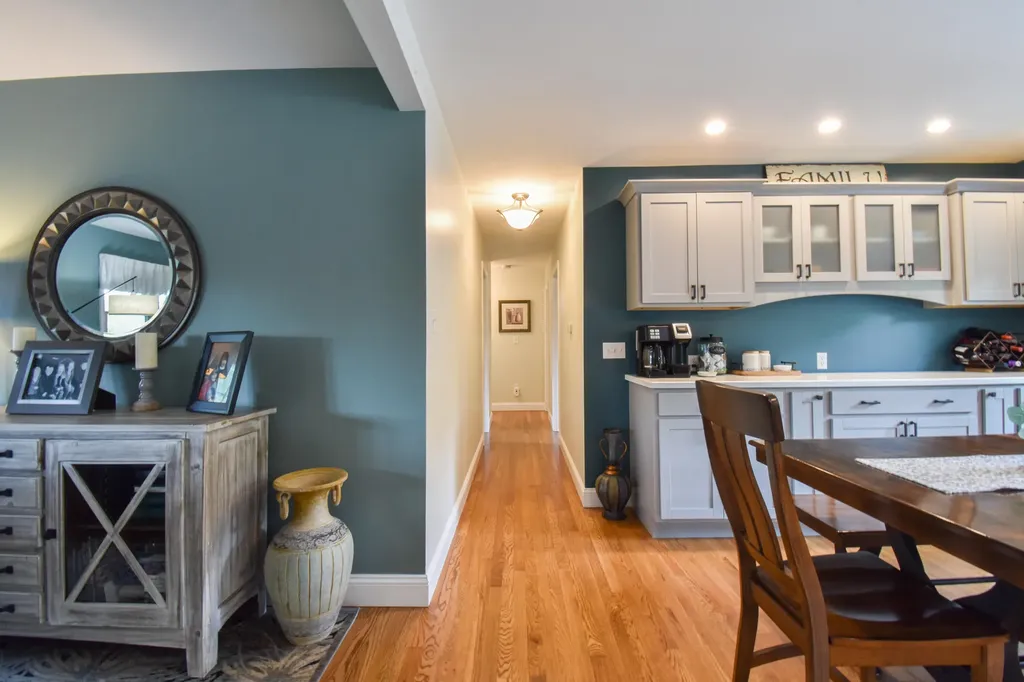332 Lewiston Road Topsham ME 04086