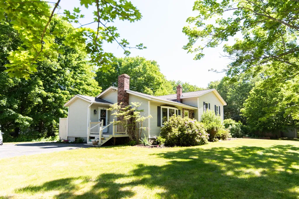 17 Ward Road Windham ME 04062