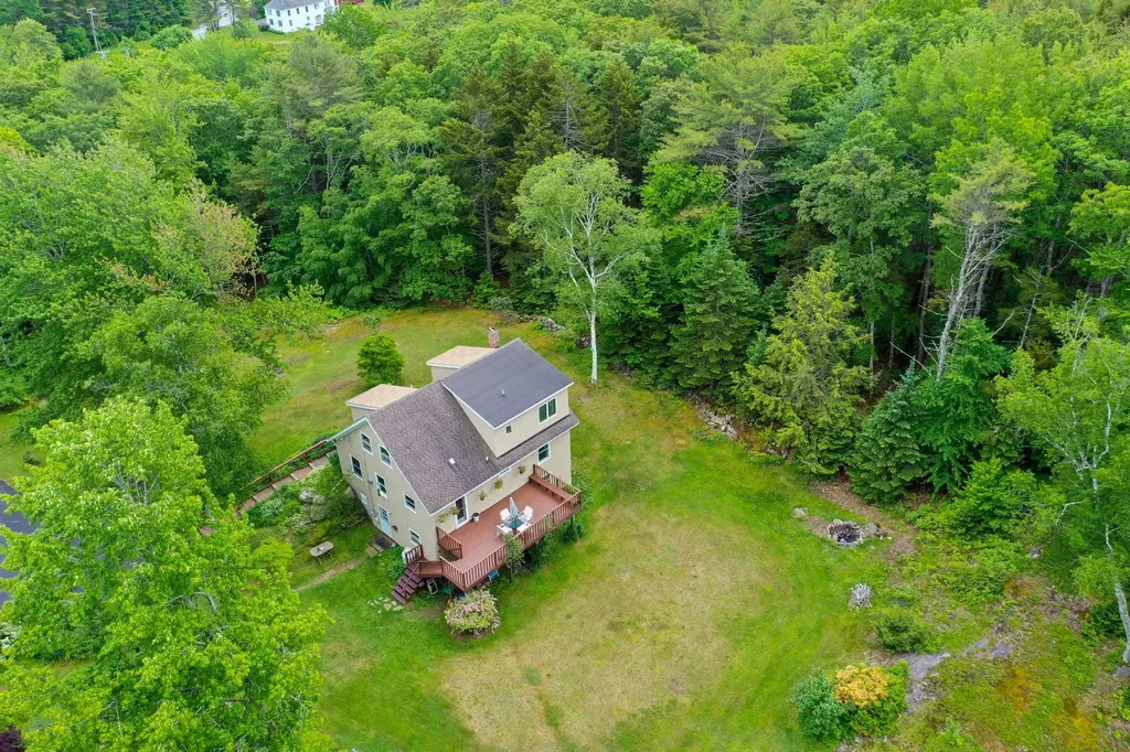 82 Flying Point Road Freeport ME 04032