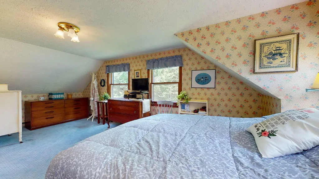 82 Flying Point Road Freeport ME 04032
