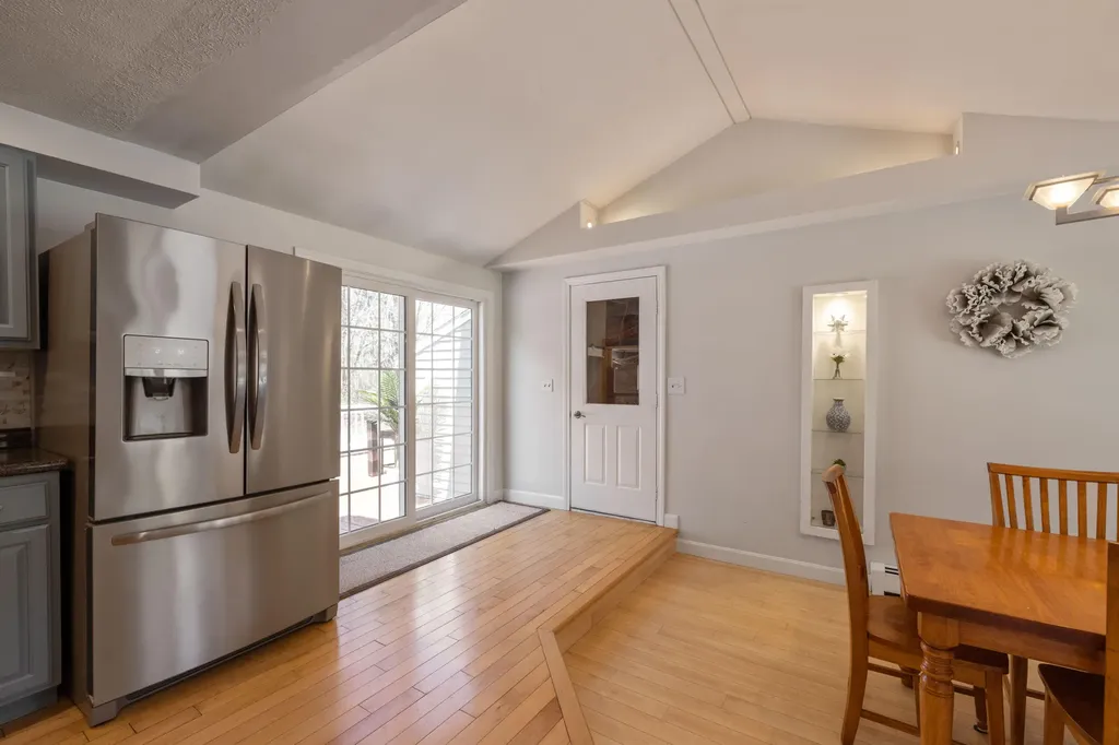 32 Woodside Drive Kennebunk ME 04043