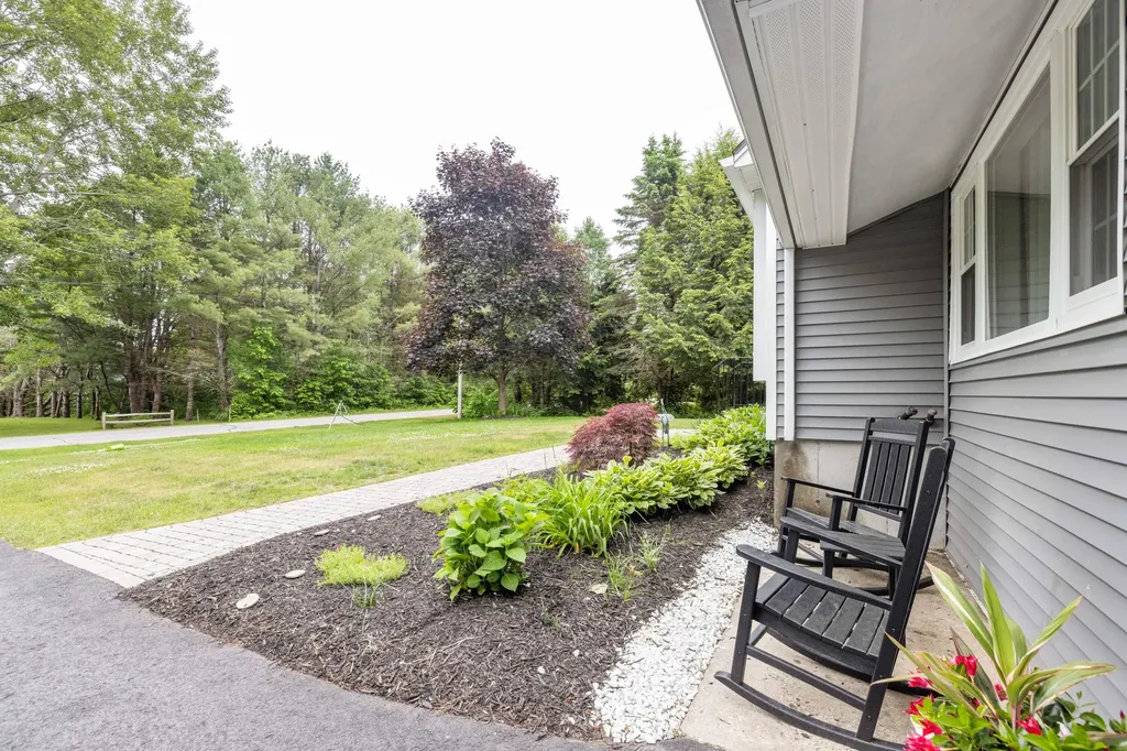 32 Woodside Drive Kennebunk ME 04043