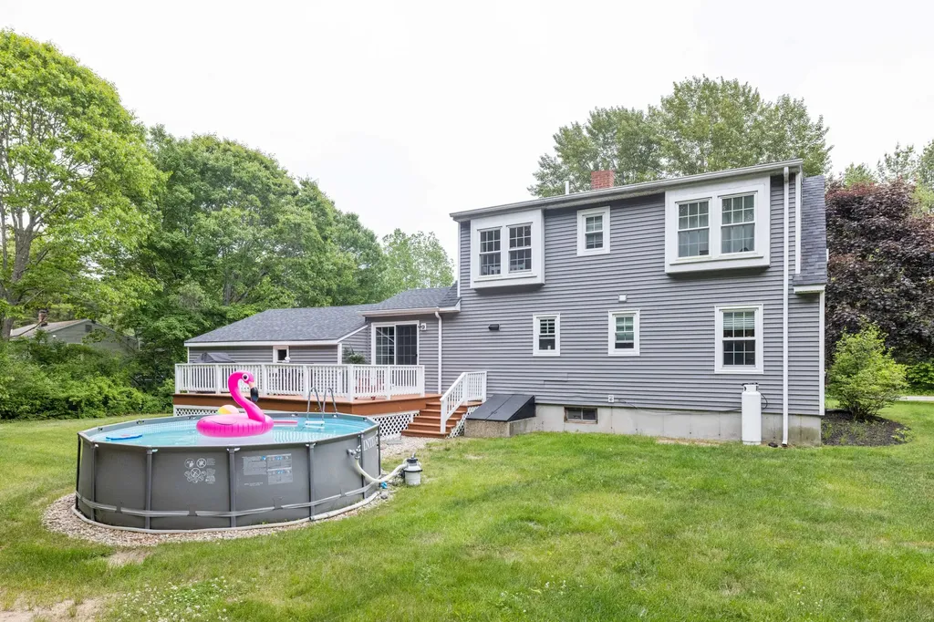 32 Woodside Drive Kennebunk ME 04043