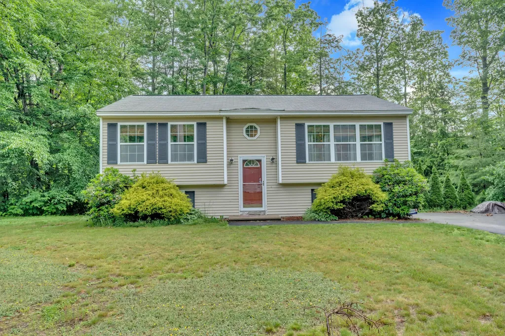 9 Sanborn Street Gorham ME 04038