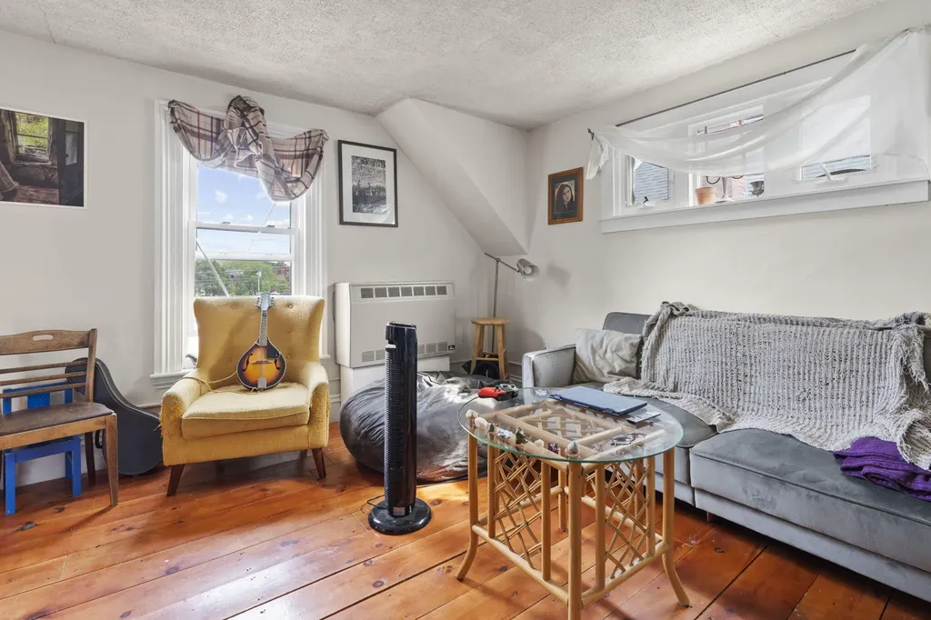 46 Bramhall Street Portland ME 04102