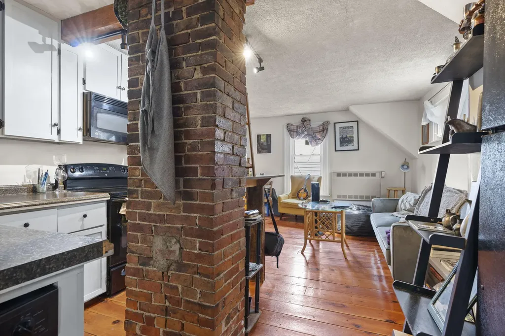 46 Bramhall Street Portland ME 04102