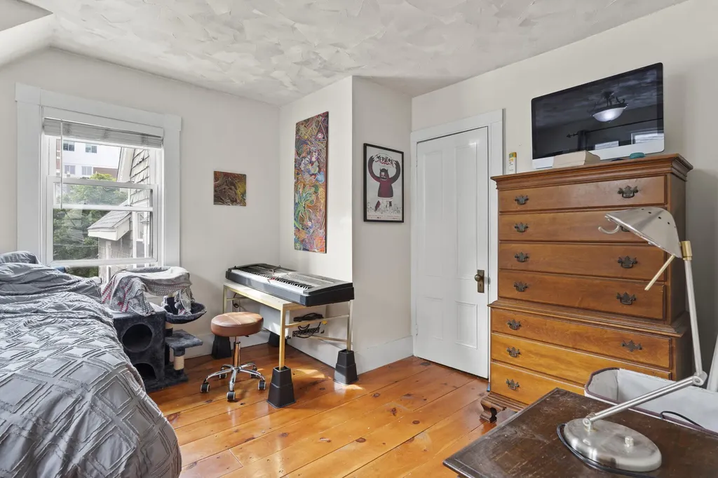 46 Bramhall Street Portland ME 04102