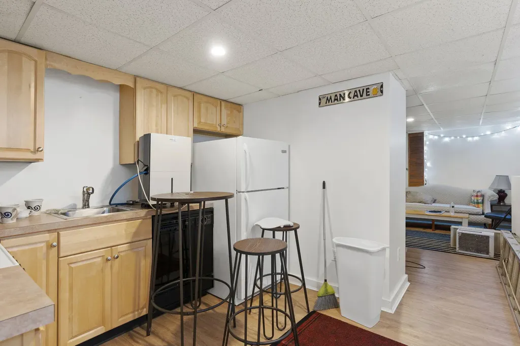 46 Bramhall Street Portland ME 04102
