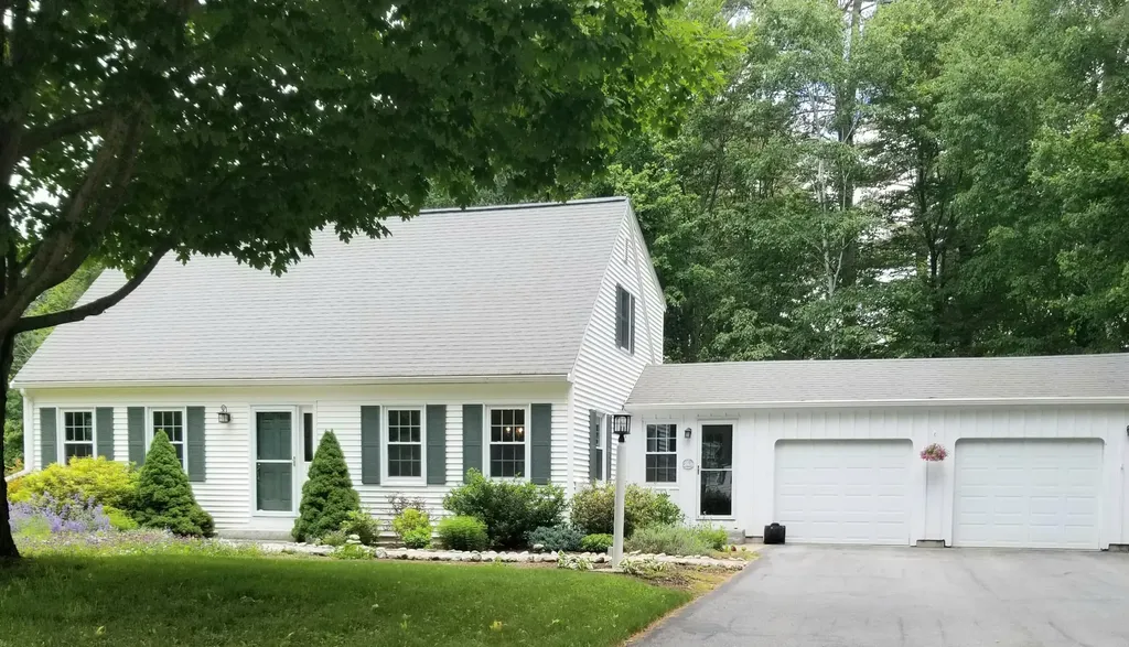 18 Country Charm Road Cumberland ME 04021