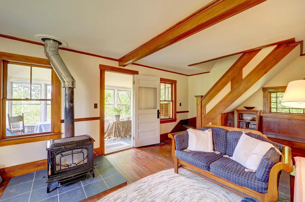 831 Reach Road Brooklin ME 04616
