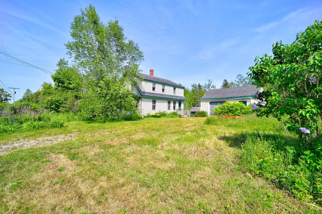 831 Reach Road Brooklin ME 04616