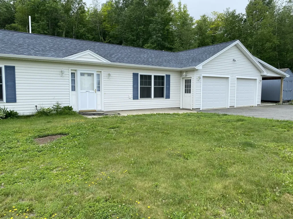 131 Mudgett Road Newburgh ME 04444