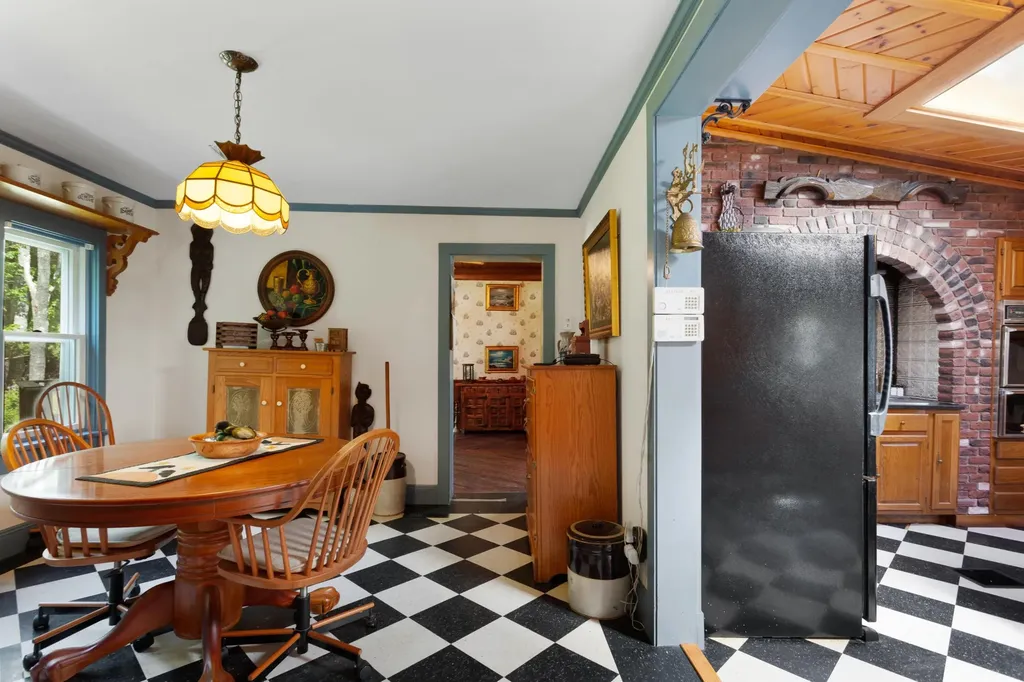198 Taunton Drive Sullivan ME 04664