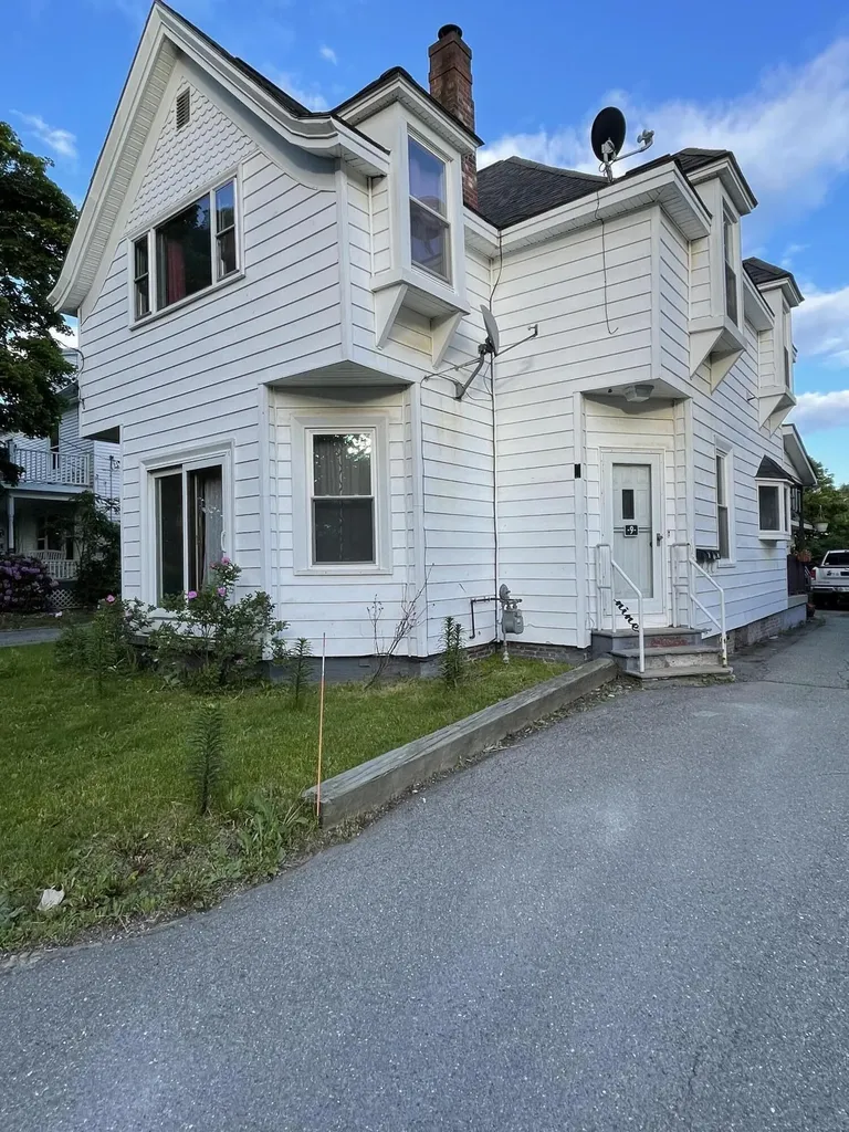9 Prospect Street Brewer ME 04412