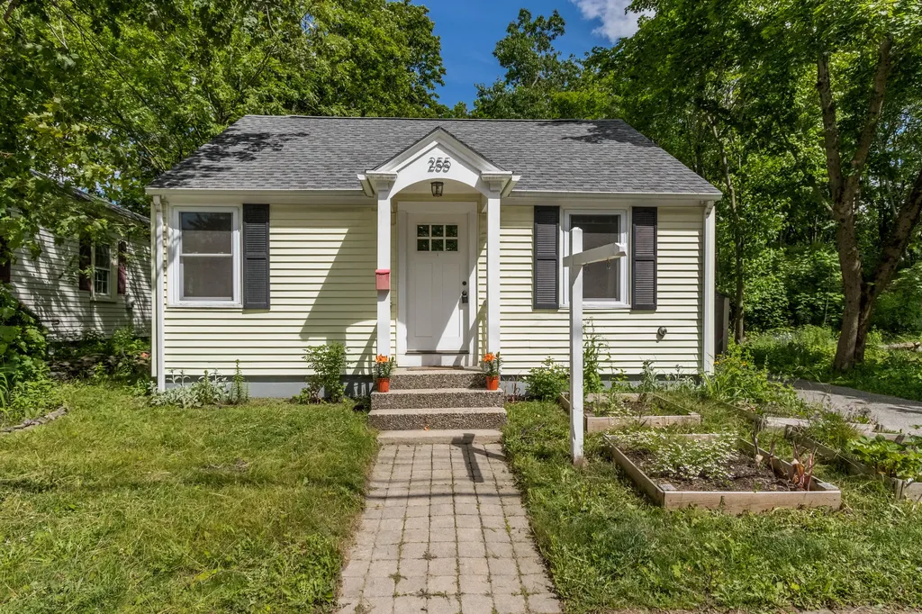 255 Stevens Avenue Portland ME 04103