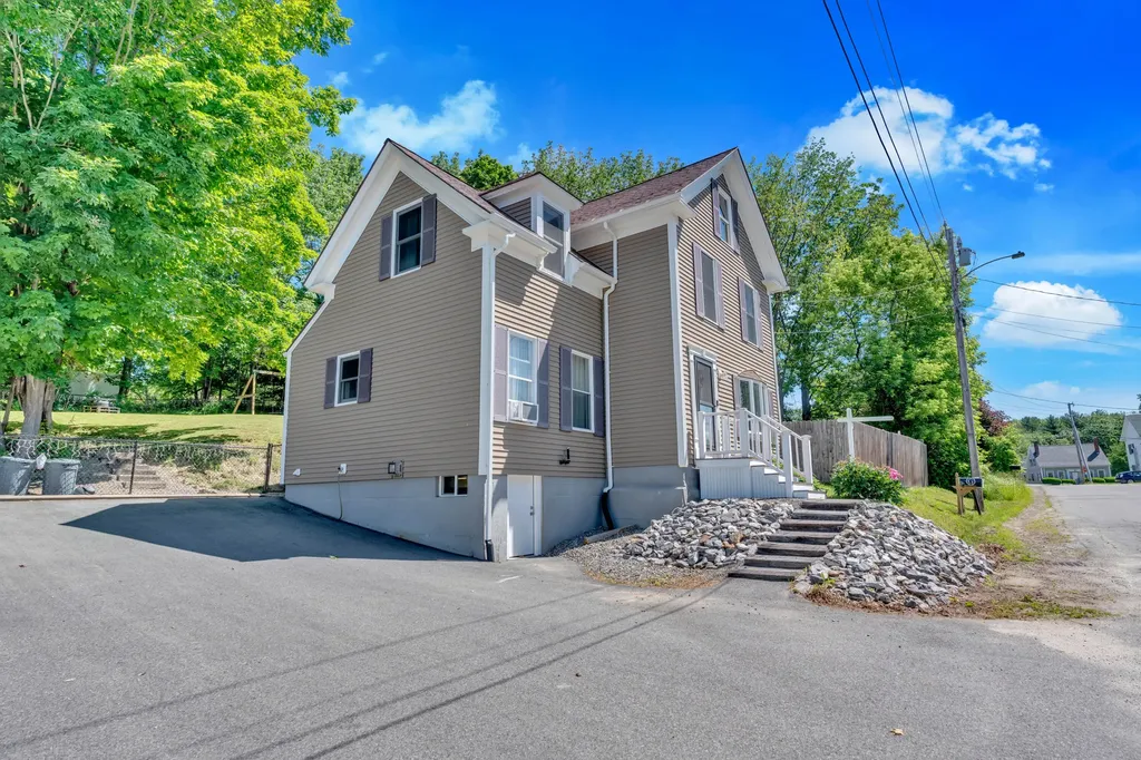 29 Hemlock Street Sabattus ME 04280