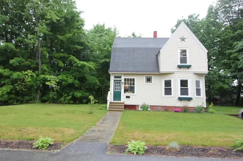 205 Lake Street Auburn ME 04210