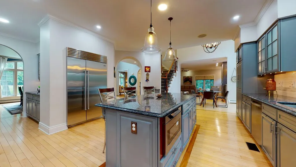 2 Spruce Lane Falmouth ME 04105