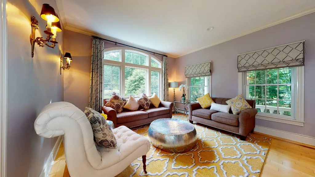 2 Spruce Lane Falmouth ME 04105