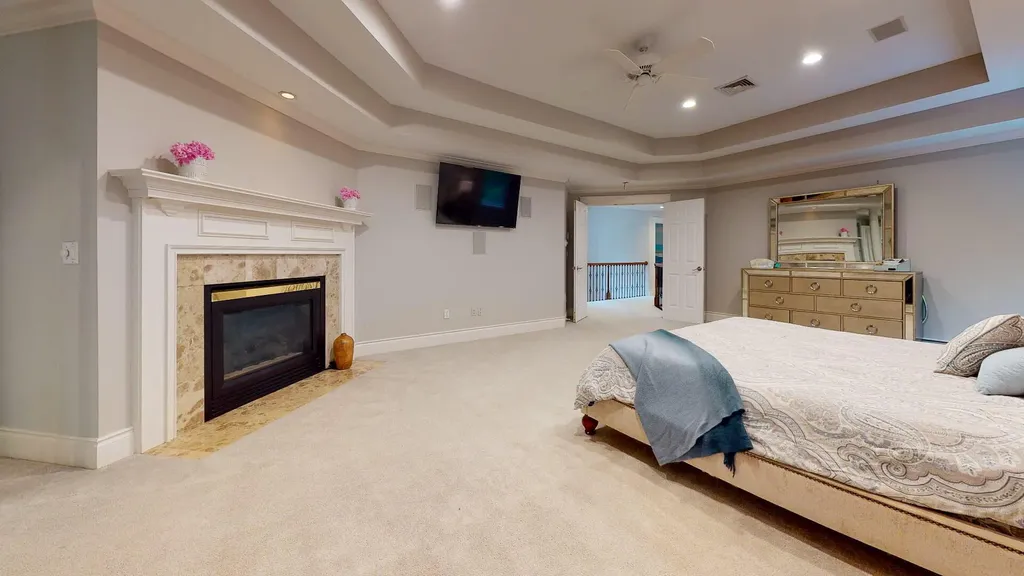 2 Spruce Lane Falmouth ME 04105