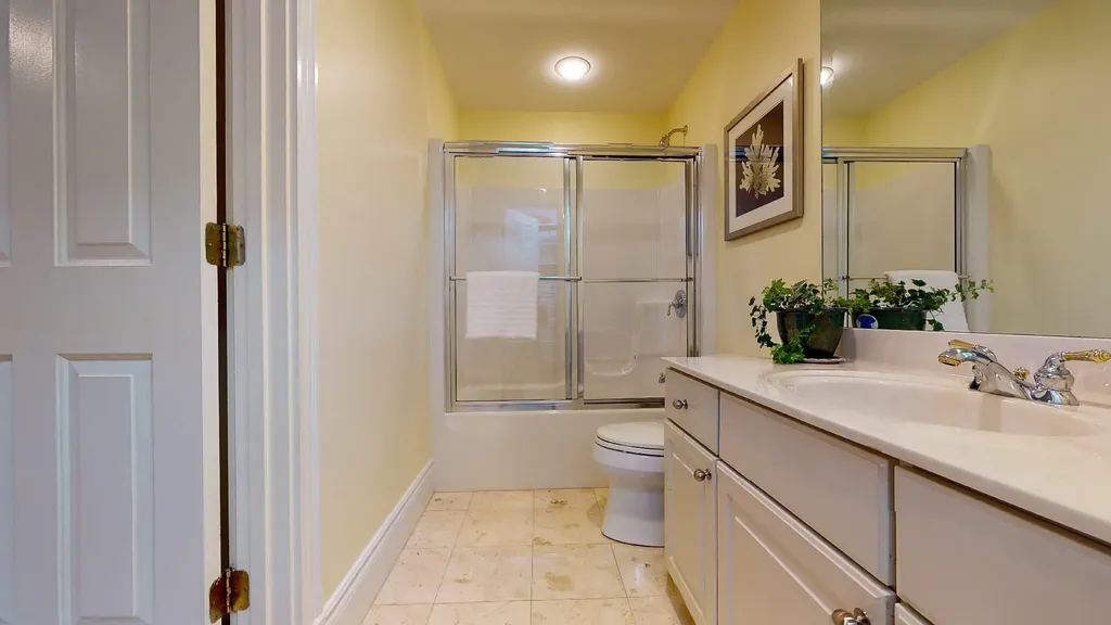 2 Spruce Lane Falmouth ME 04105
