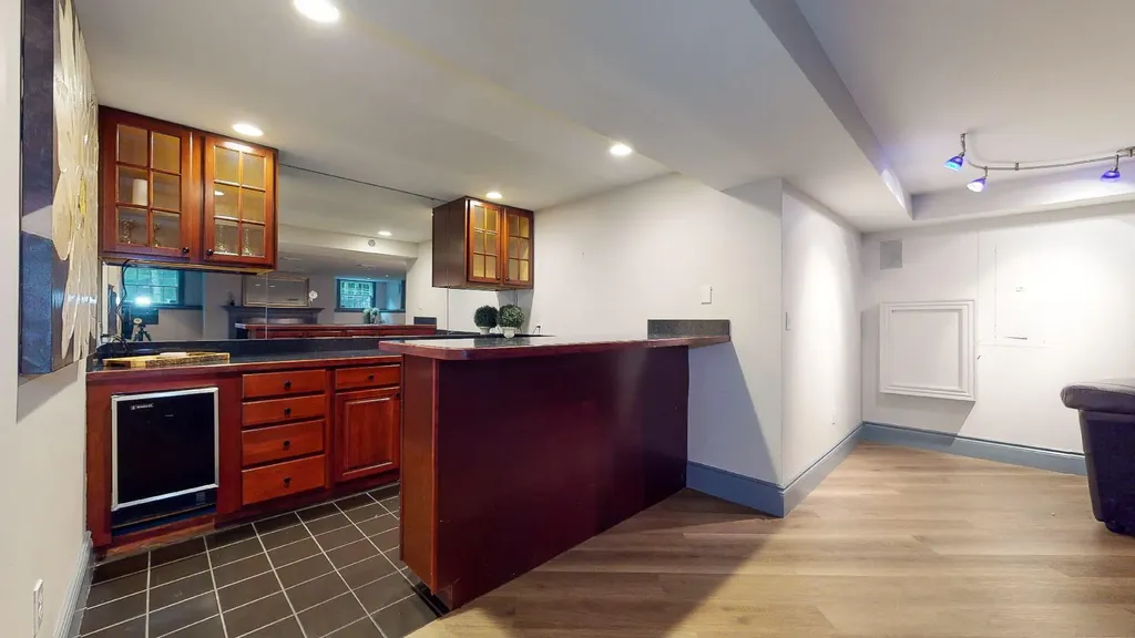 2 Spruce Lane Falmouth ME 04105