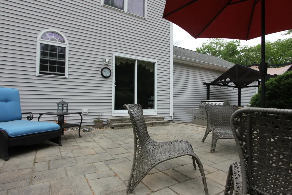 19 Simeon Road Minot ME 04258