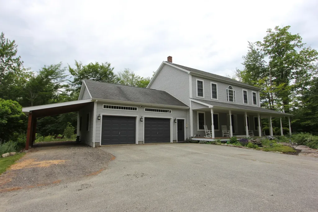 19 Simeon Road Minot ME 04258