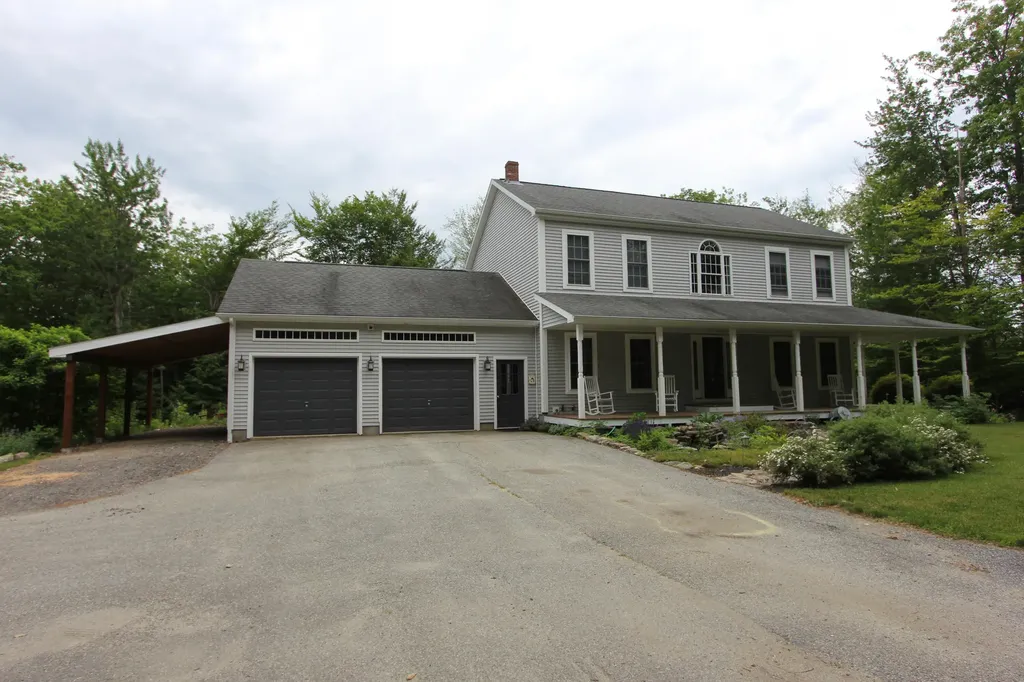 19 Simeon Road Minot ME 04258