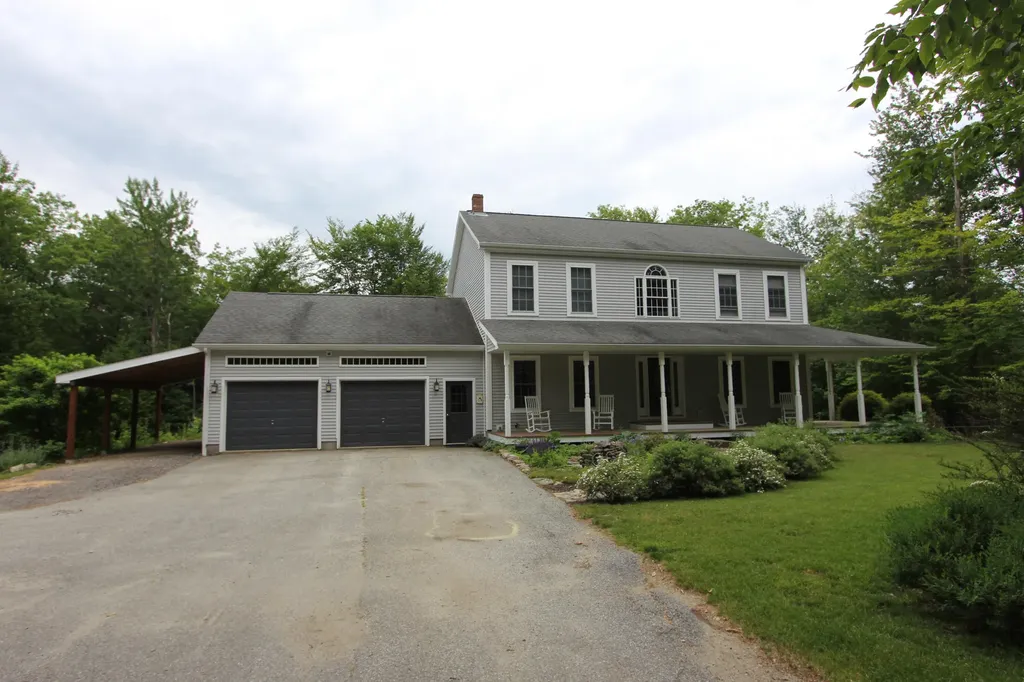 19 Simeon Road Minot ME 04258