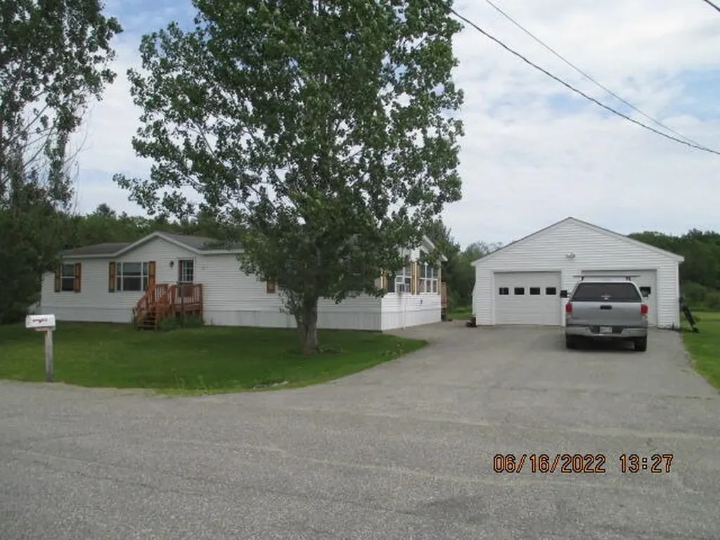 37 Chris Avenue Sabattus ME 04280