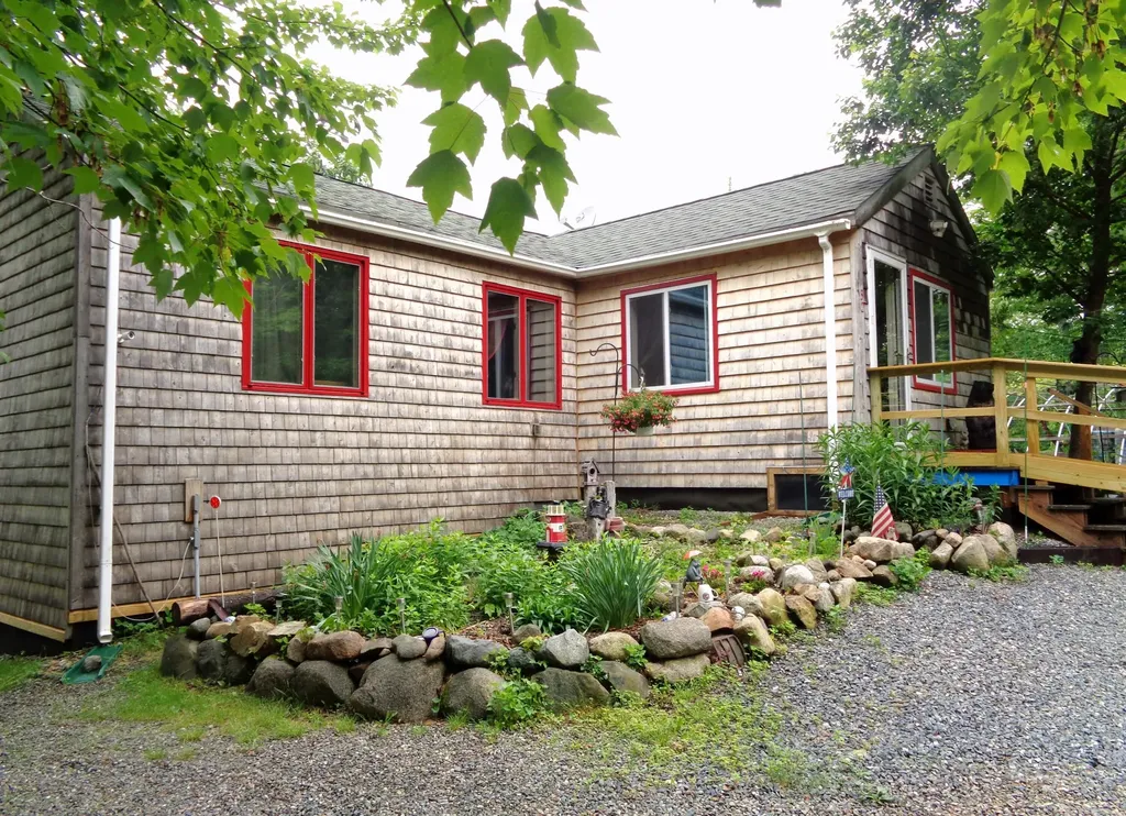 32 Old Mill Stream Road Sullivan ME 04664