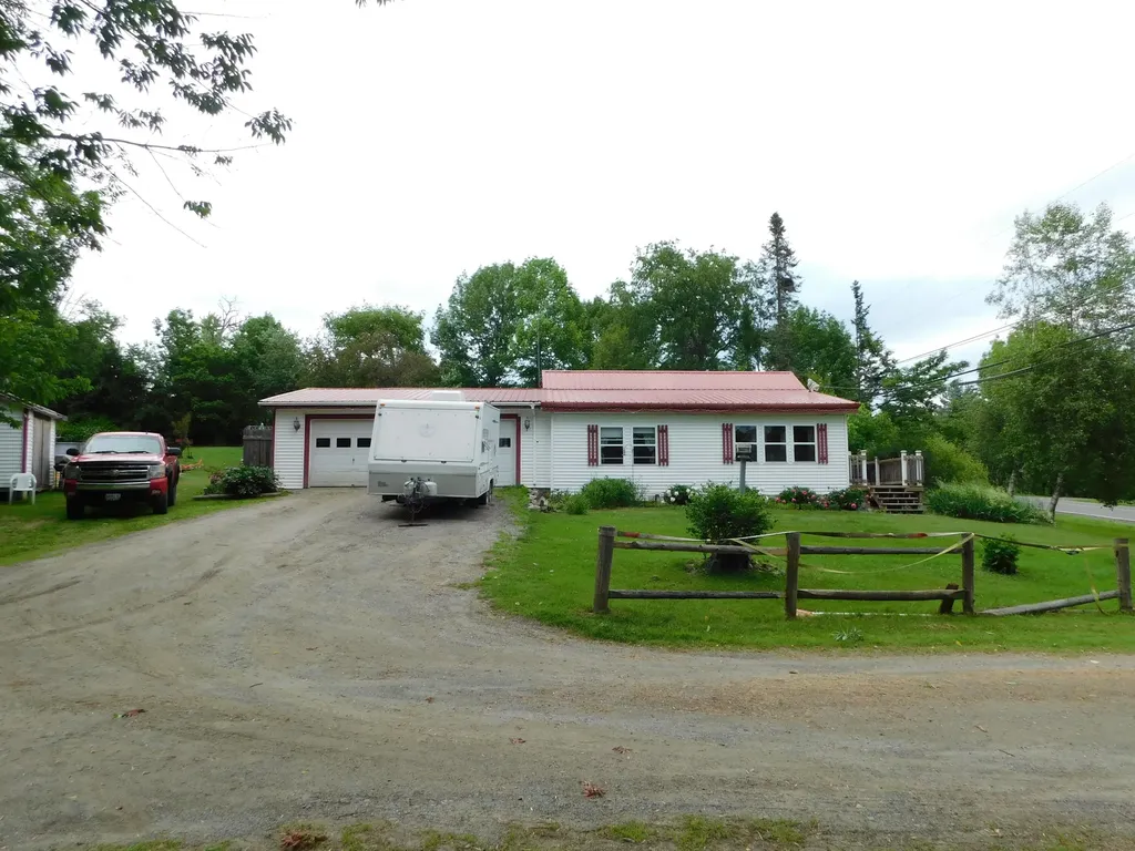 230 Todds Corner Road Saint Albans ME 04971