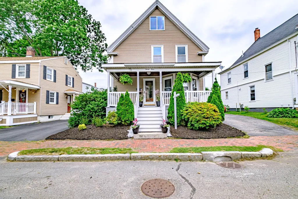 23 Alba Street Portland ME 04103