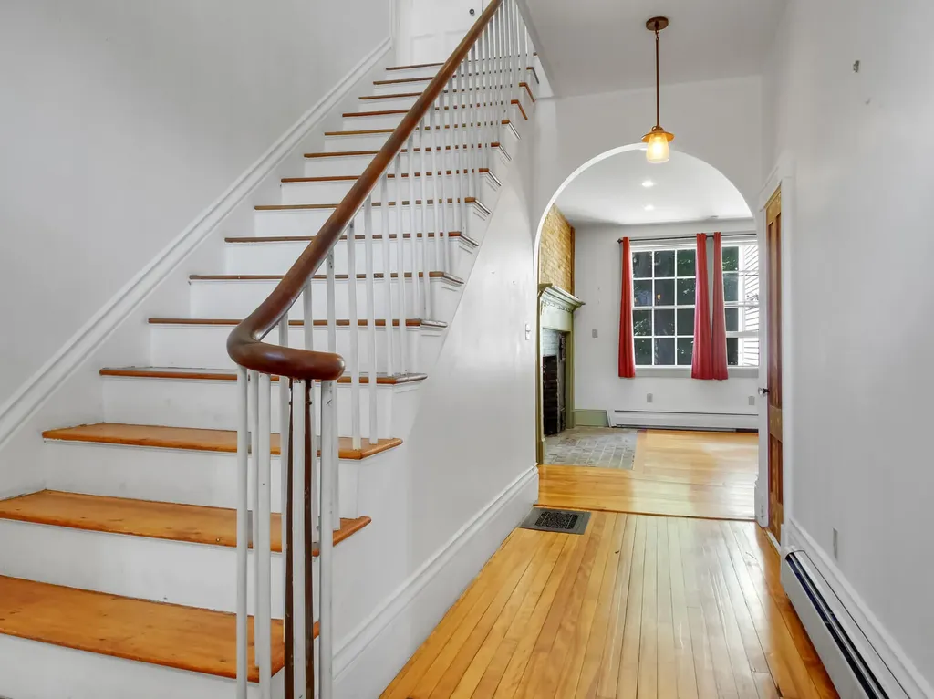 91 Second Street Hallowell ME 04347
