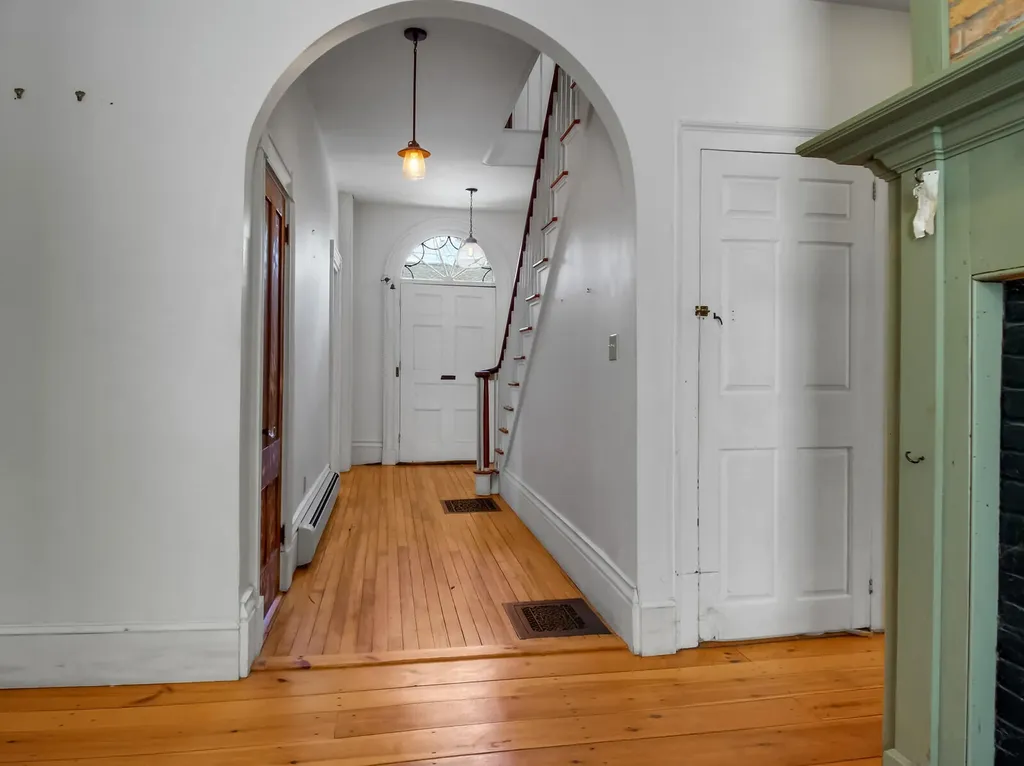 91 Second Street Hallowell ME 04347
