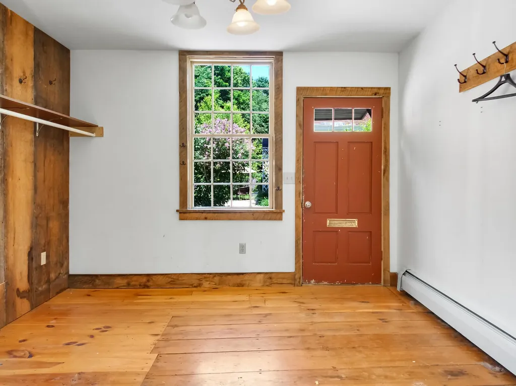 91 Second Street Hallowell ME 04347